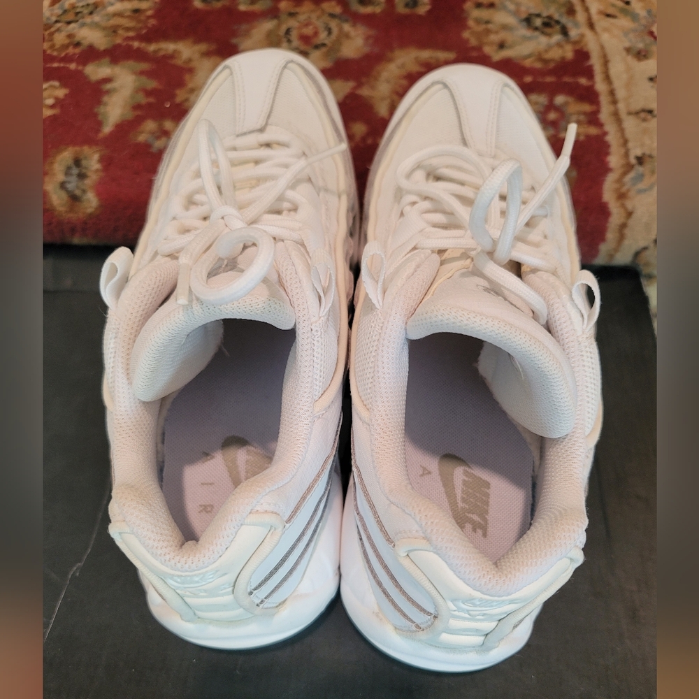 Nike Air Max 95 Premium Triple White (Unisex) - Picture 6 of 10